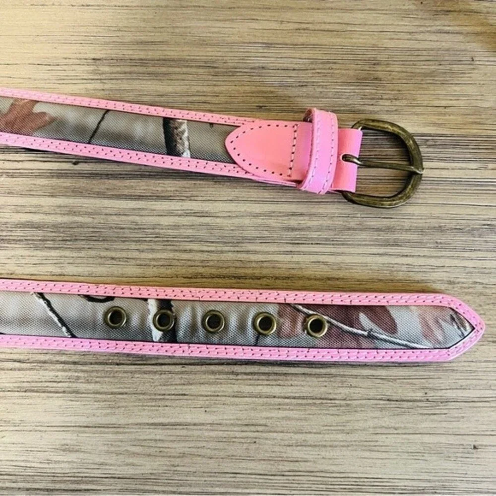 Girl’s Camo/Pink Trimmed Genuine Bonded Leather Belt in Size Medium